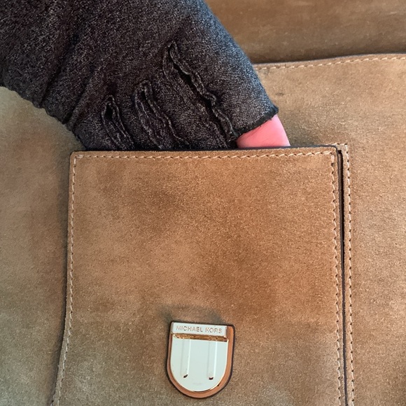 Michael Kors Romy suede messenger bag purse desert suede - Picture 9 of 10